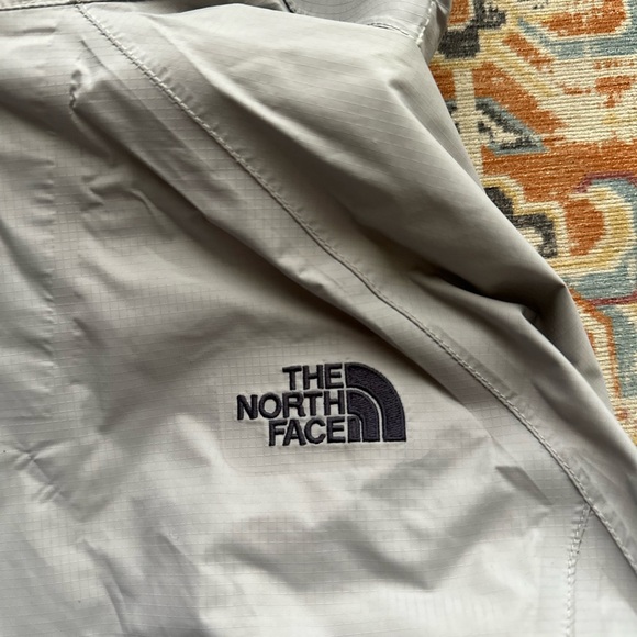 Northface rain jacket - Picture 1 of 4
